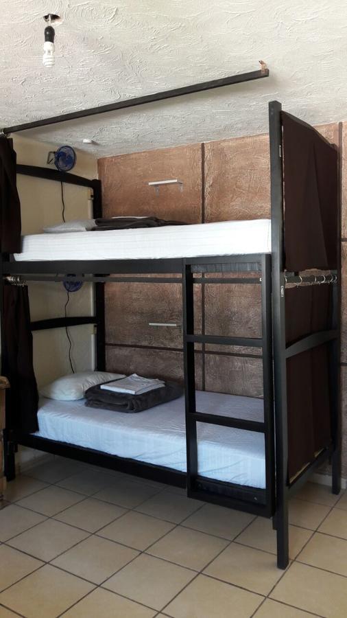 ليون Hostal Yapa المظهر الخارجي الصورة